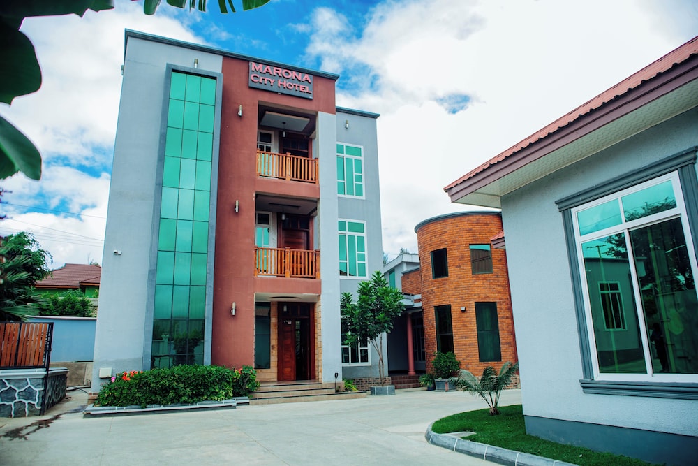 MARONA CITY HOTEL
