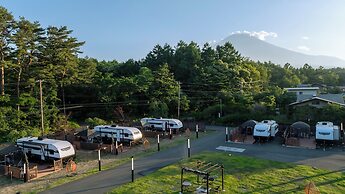 Gramercy Village Yamanakako