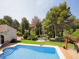 Villa- Amaya in Panorama