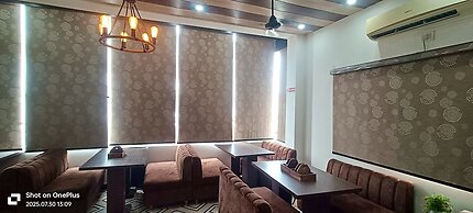 Hotel Taj Royal