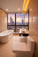 Dorsett Residence by crystal