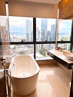 Dorsett Residence by crystal