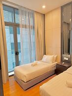 Dorsett Residence by crystal