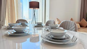 Dancenter Luxury 2 BR at Creek Side