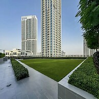 Dancenter Luxury 2 BR at Creek Side