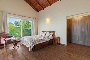 Himvan by Akama Homes