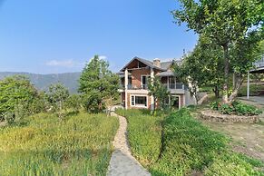 Himvan by Akama Homes