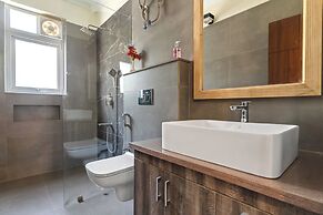 Himvan by Akama Homes