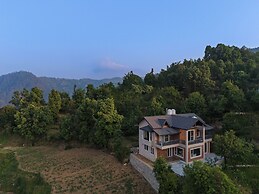 Himvan by Akama Homes