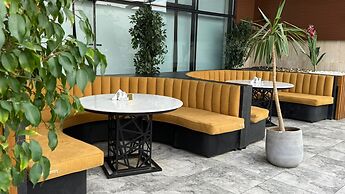 Le Reve Hotel