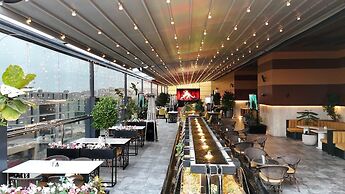 Le Reve Hotel