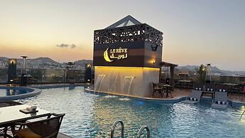 Le Reve Hotel