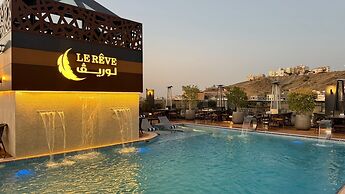 Le Reve Hotel