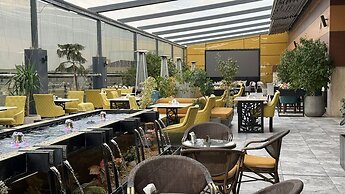 Le Reve Hotel