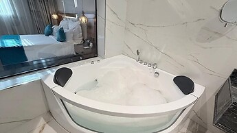 Royal Diamond Hotel