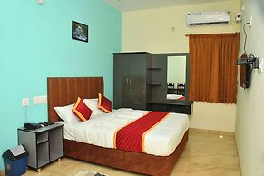 ARUVI RESORT