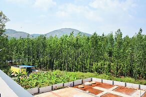 ARUVI RESORT