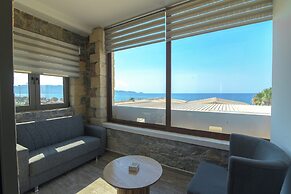 Envy SeaSide Suites