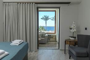 Envy SeaSide Suites