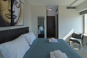Envy SeaSide Suites