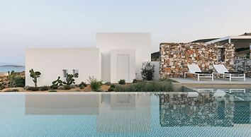 TWWO Antiparos
