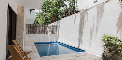 Modern 1BR w Private Pool Surround Speakers