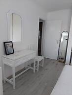 White Light Terrace Alvor Flat
