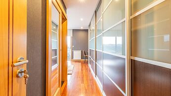 Gorgeous Villa Looking to Douro