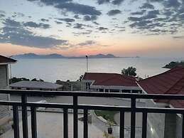 Golden Rays Resort