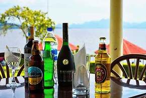 Golden Rays Resort