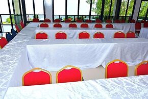 Golden Rays Resort