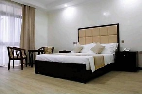 Golden Rays Resort