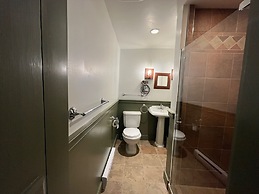Bailey House Inn