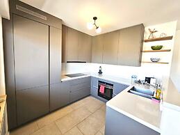 Comfort 2BR flat with terrace&parking