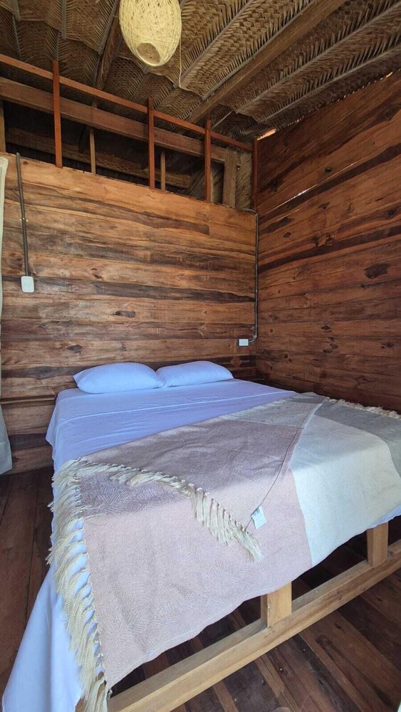 PUERTO MANGLAR HOSTAL