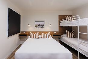 Coomera Lodge Hotel