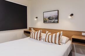 Coomera Lodge Hotel