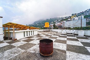 Fabhotel Rajathi Holiday Peak