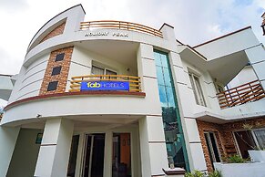 Fabhotel Rajathi Holiday Peak