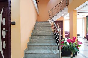 Fabhotel Rajathi Holiday Peak