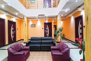 Fabhotel Rajathi Holiday Peak