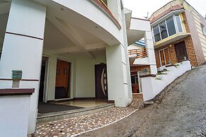 Fabhotel Rajathi Holiday Peak