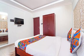 Fabhotel Rajathi Holiday Peak