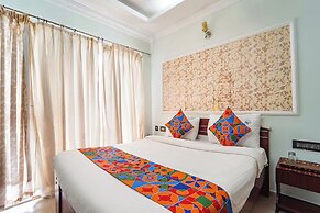 Fabhotel Rajathi Holiday Peak