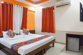 Fabhotel Royal Residency - Nr Phoenix mall