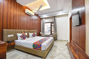 Fabhotel Regal