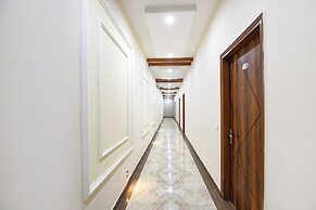 Fabhotel Regal