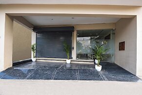 Fabhotel Regal