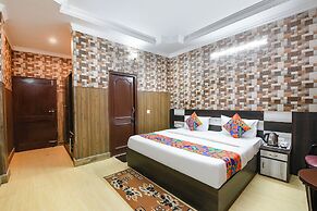 Fabhotel Sn Resort