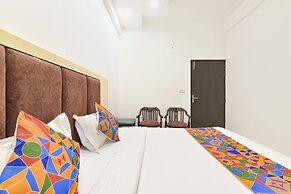 Fabhotel Pearl